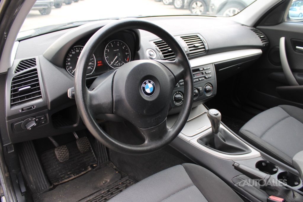 BMW 116 1,6 i 16V 85 kW - 9