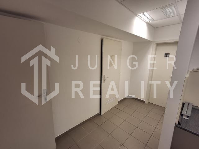 Na prenájom komerčný priestor v Podnik. inkubátore v Rožňave - 9