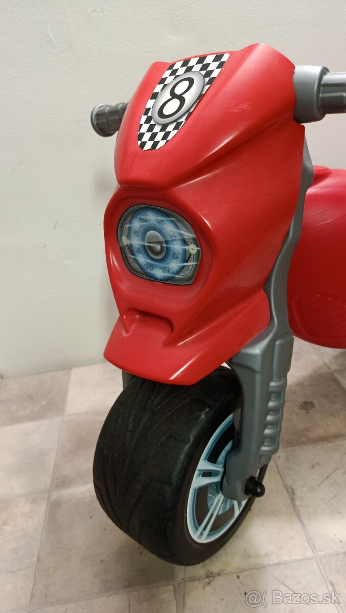 Motorka červená - odrážadlo - 9