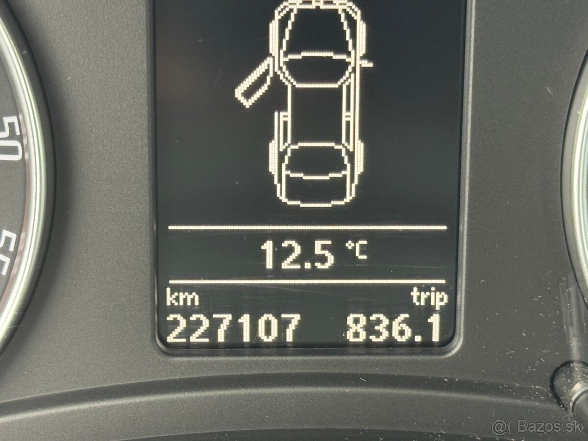 Škoda Octavia Combi 2,0 TDI 103kW Elegance - 9