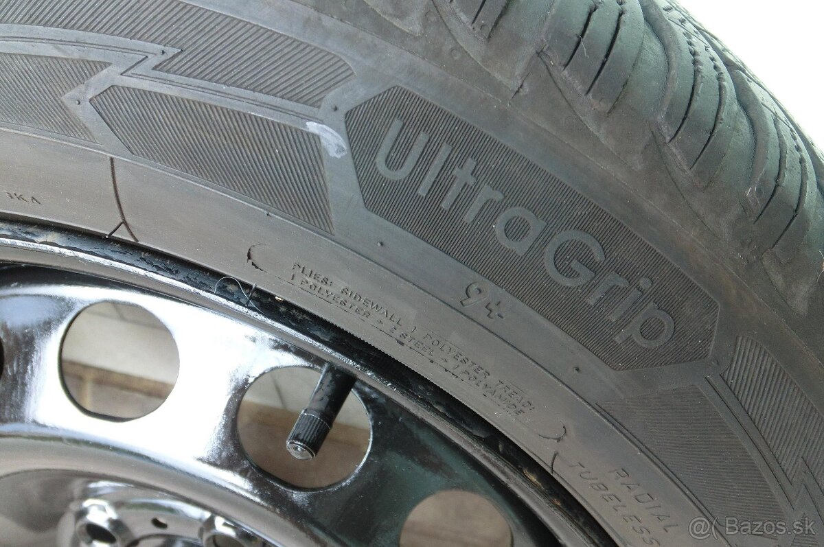 Zimné pneumatiky GOOD YEAR na diskoch . - 9