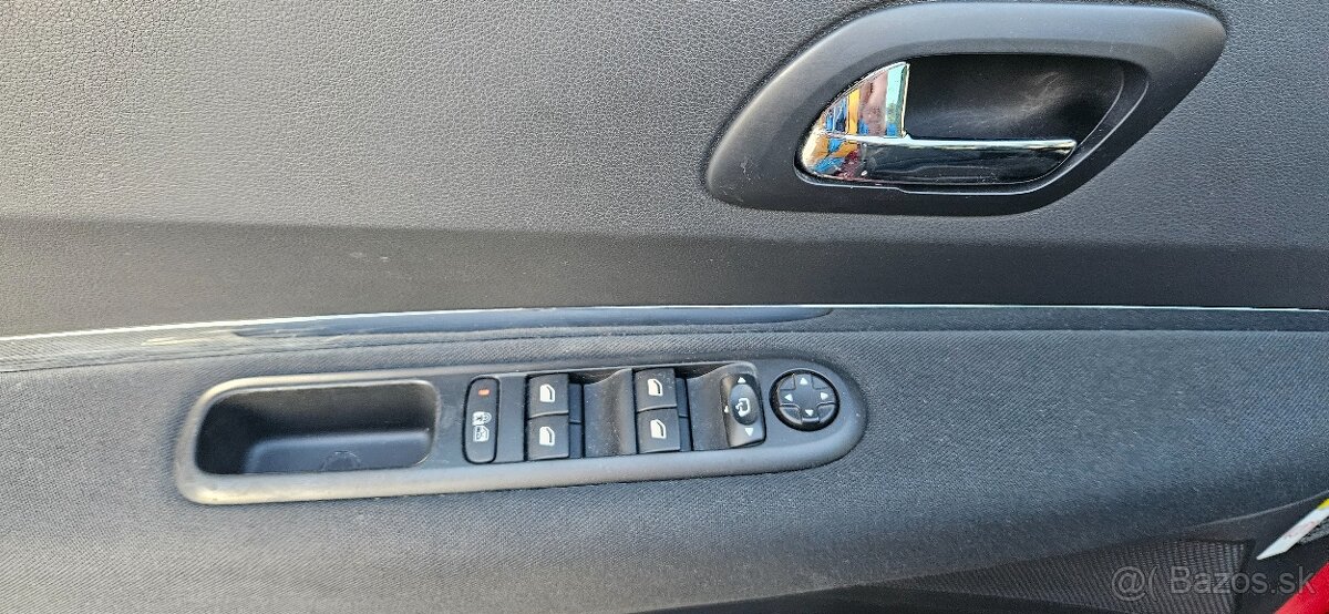 Peugeot 3008 1.6 e-HDi FAP STT Style BVMP6 - 9