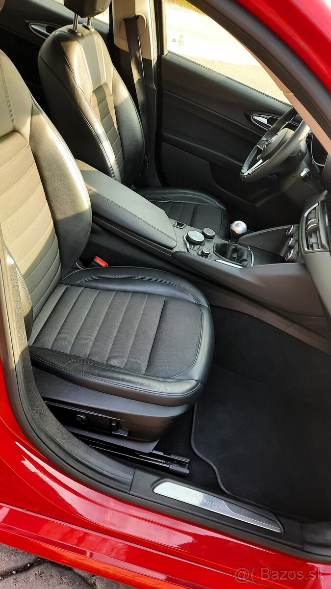 Alfa Romeo Giulia 2.2 Diesel 150ps MANUAL Q2 - 9