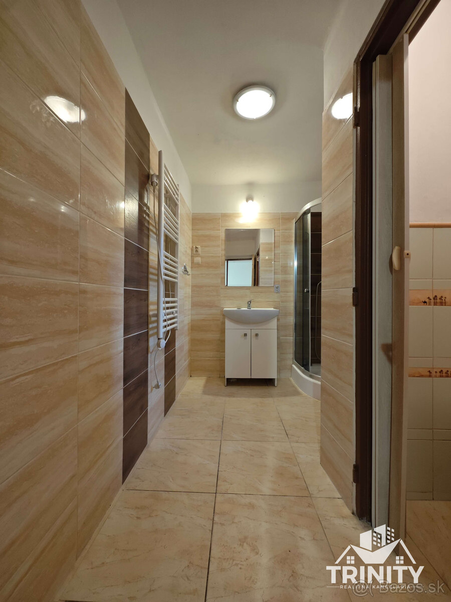 EXKLUZÍVNE-Na predaj 3-izbový rodinný dom v obci Semerovo, 3 - 9