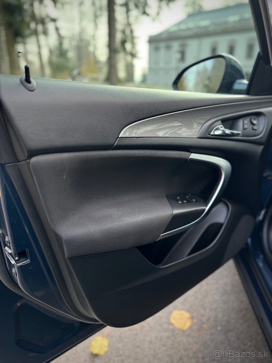 OPEL INSIGNIA 2.0CDTi - 9