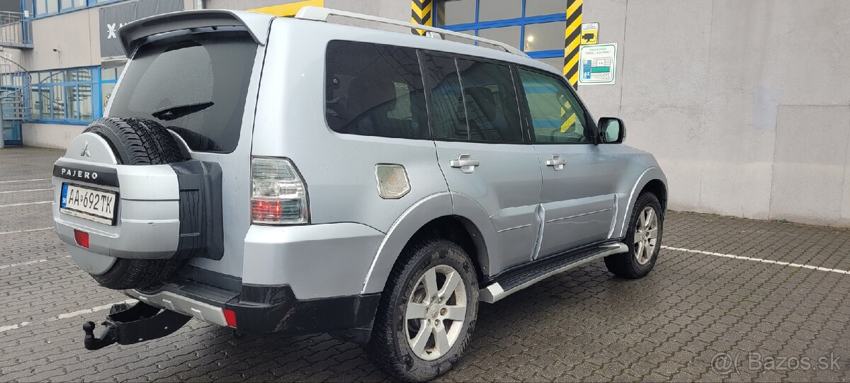 Predám Mitsubishi Pajero MK4 LWB 3.2Did - 9