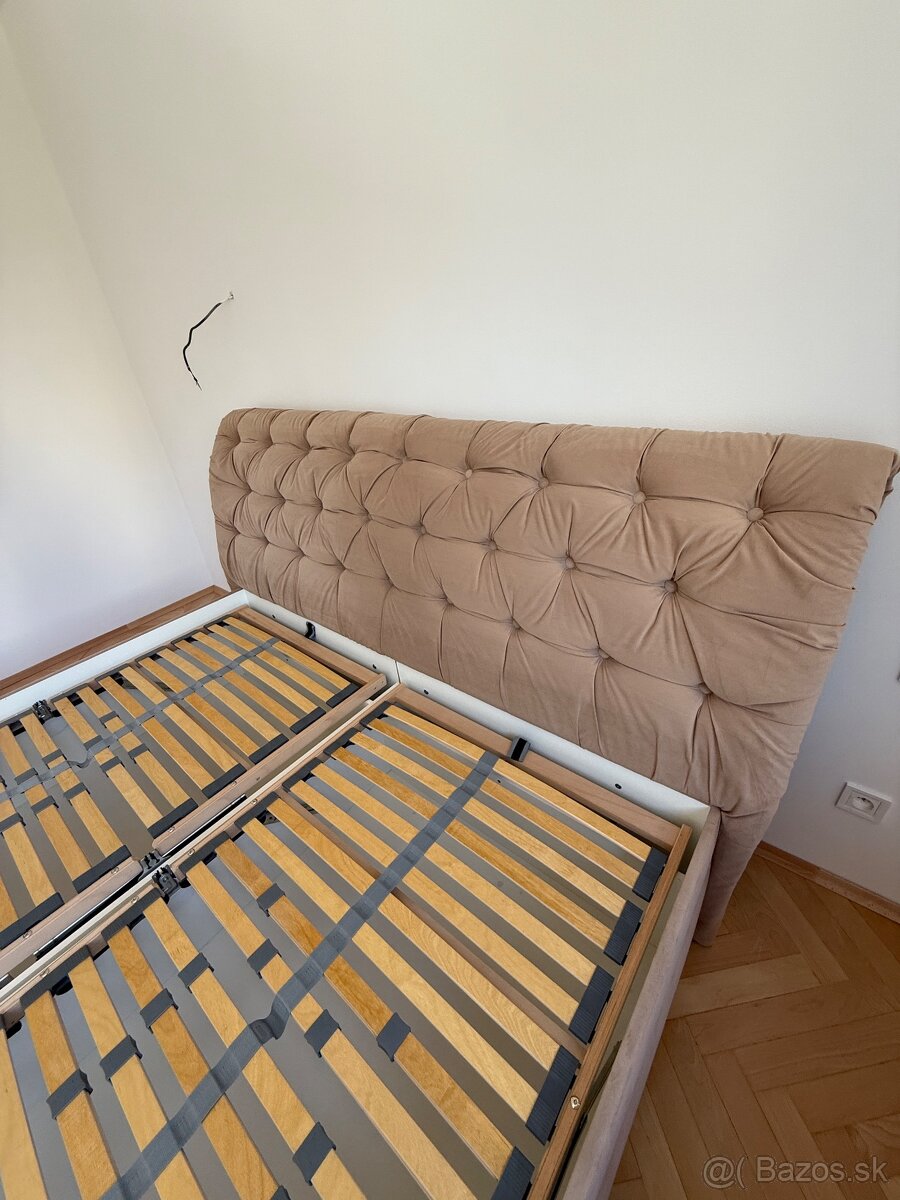 ČALÚNENÁ MANŽELSKÁ POSTEĽ - 9