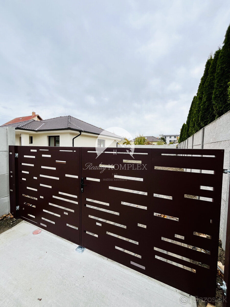 Reality KOMPLEX s.r.o., Vám ponúka na predaj moderný 4-izbov - 9