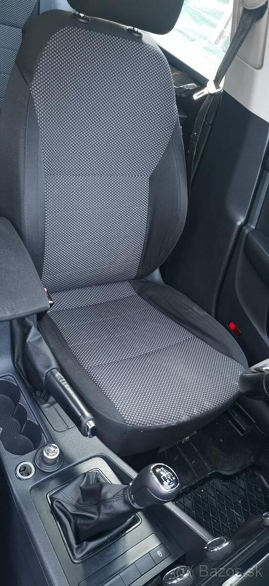 VYMENÍM LEASING ŠKODA OCTAVIA 1.6 TDI 77kw Combi, r.v. 2015, - 9