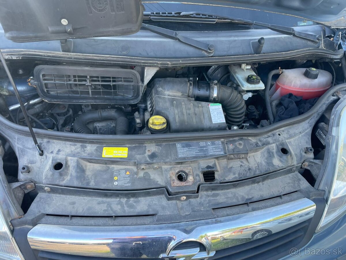 Opel Vivaro 2.0D 84kw, r.2008, 5míst, klima, automat - 9