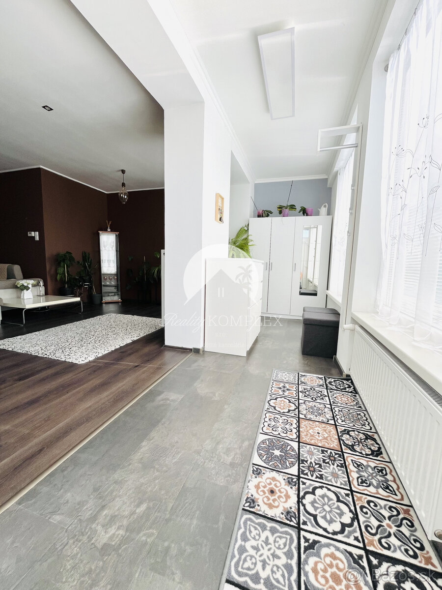 Reality KOMPLEX s.r.o., Vám ponuka na predaj útulný 3-izbový - 9