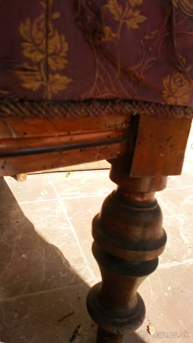 RETRO DREVENÁ SEDACIA SÚPRVA - 9