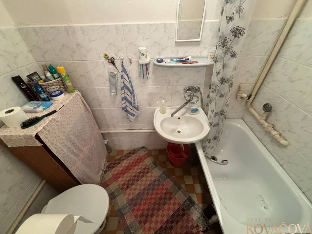 Na predaj chata, Drietoma – časť Brusné - 9