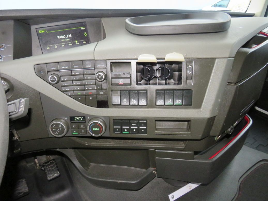 VOLVO FH 460 E6 I-SAVE – 08/2020 – 412 264 - 9