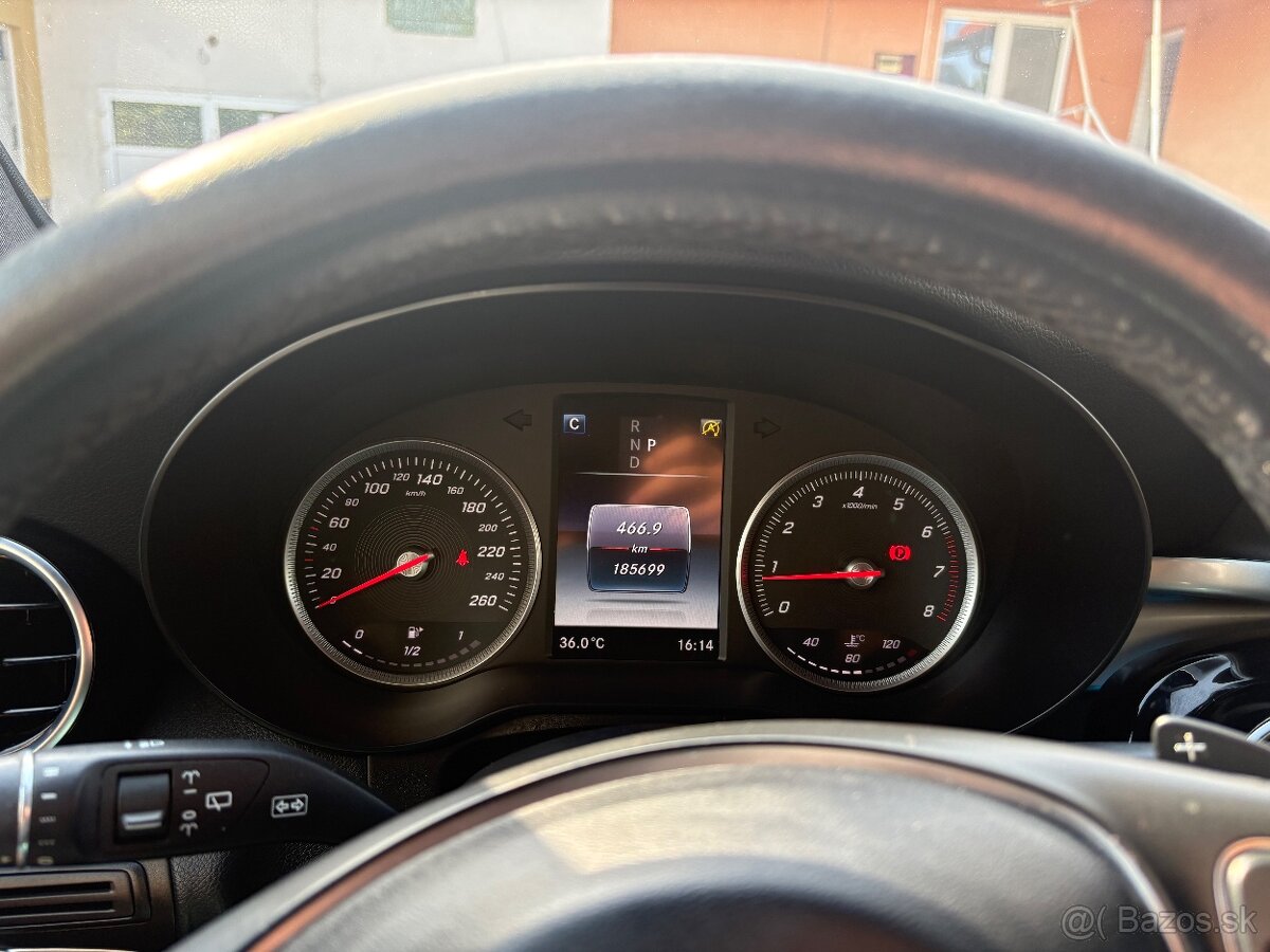 Mercedes GLC 250 4 Matic - 9