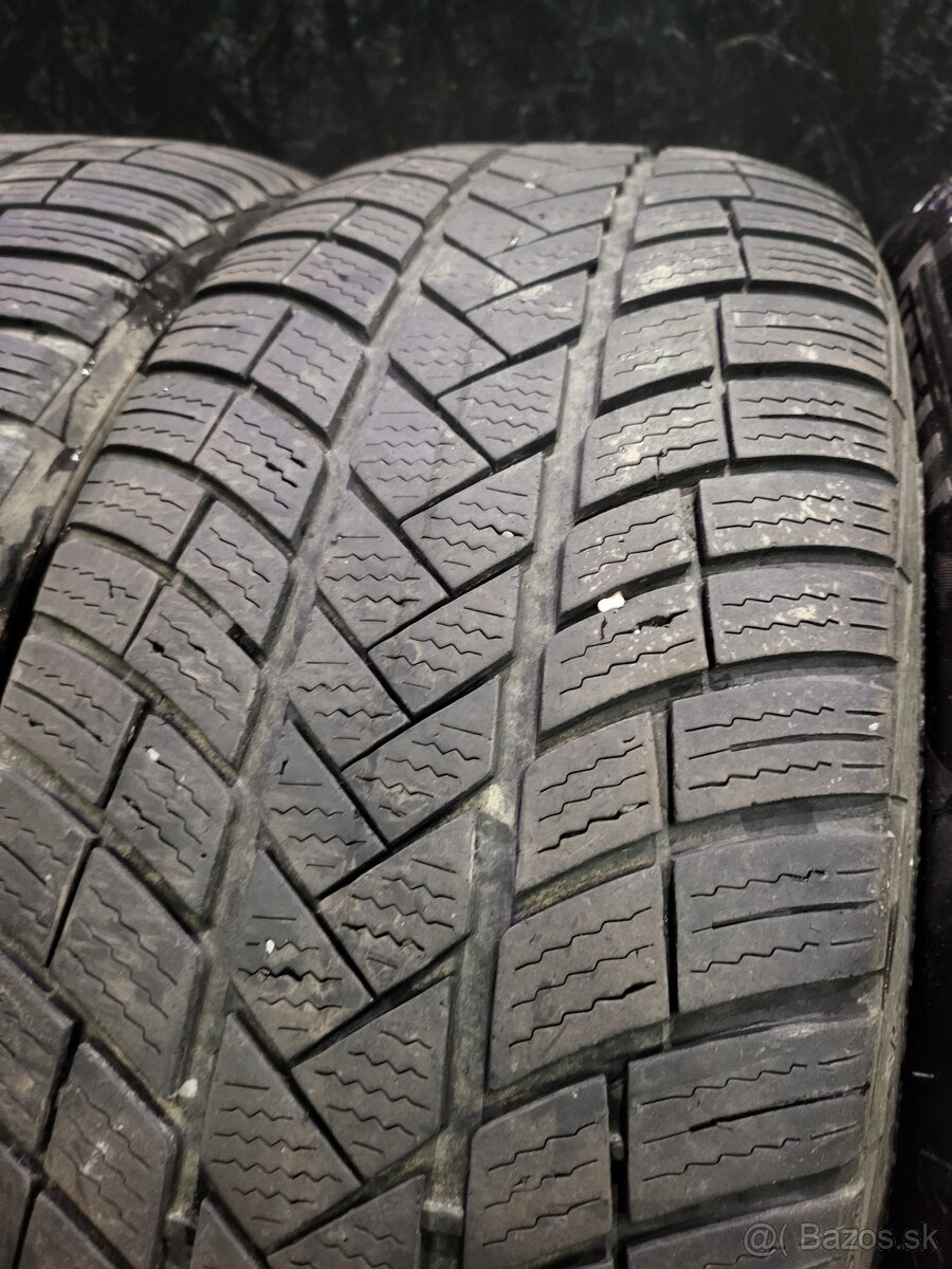 225/55 R17 Pirelli-Vredestein zimne pneumatiky - 9