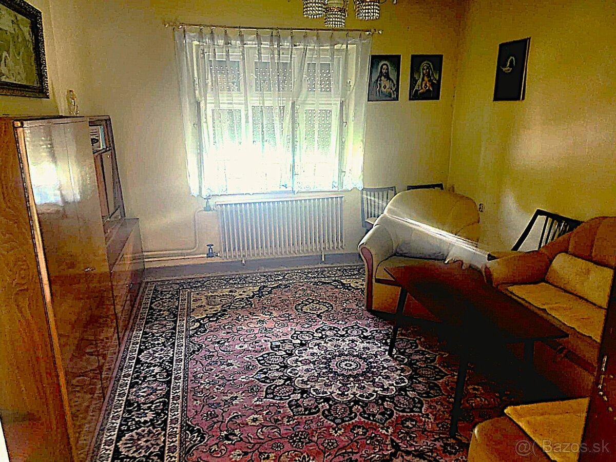 Rodinný dom 1+3 s ústredným kúrením + vedľajšie stavby - 9