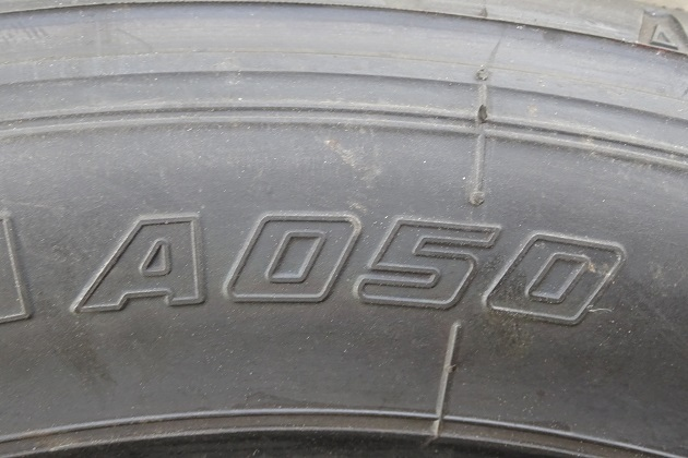 YOKOHAMA ADVAN A050 M - 9