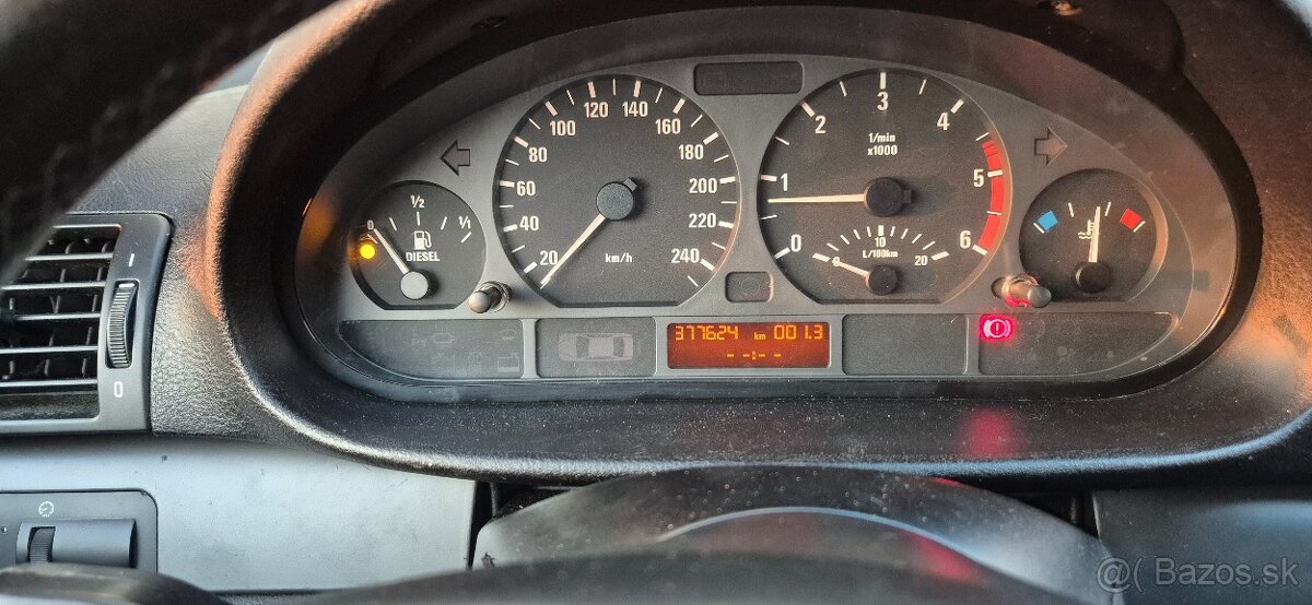 BMW 330 XD 4X4 manuál 5st. - 9