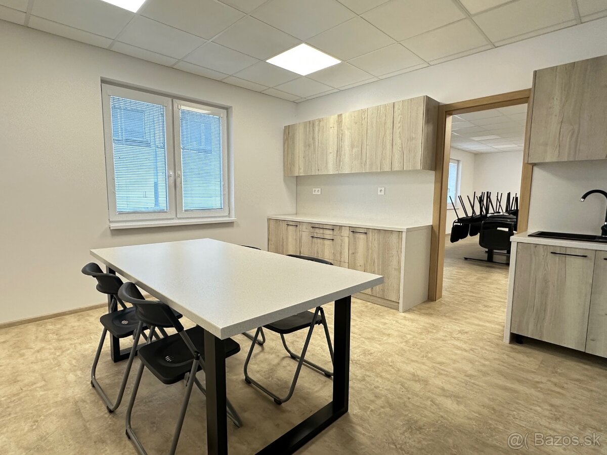 Administratívna budova-kancelárie, obchodný priestor, sklad - 9