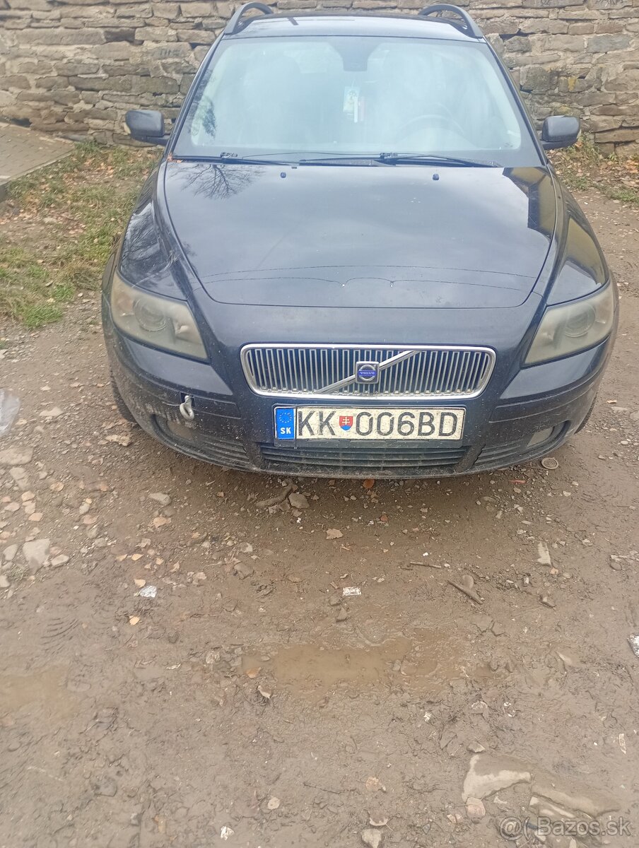 Volvo V50 2.0 100kw rok 2004 - 9