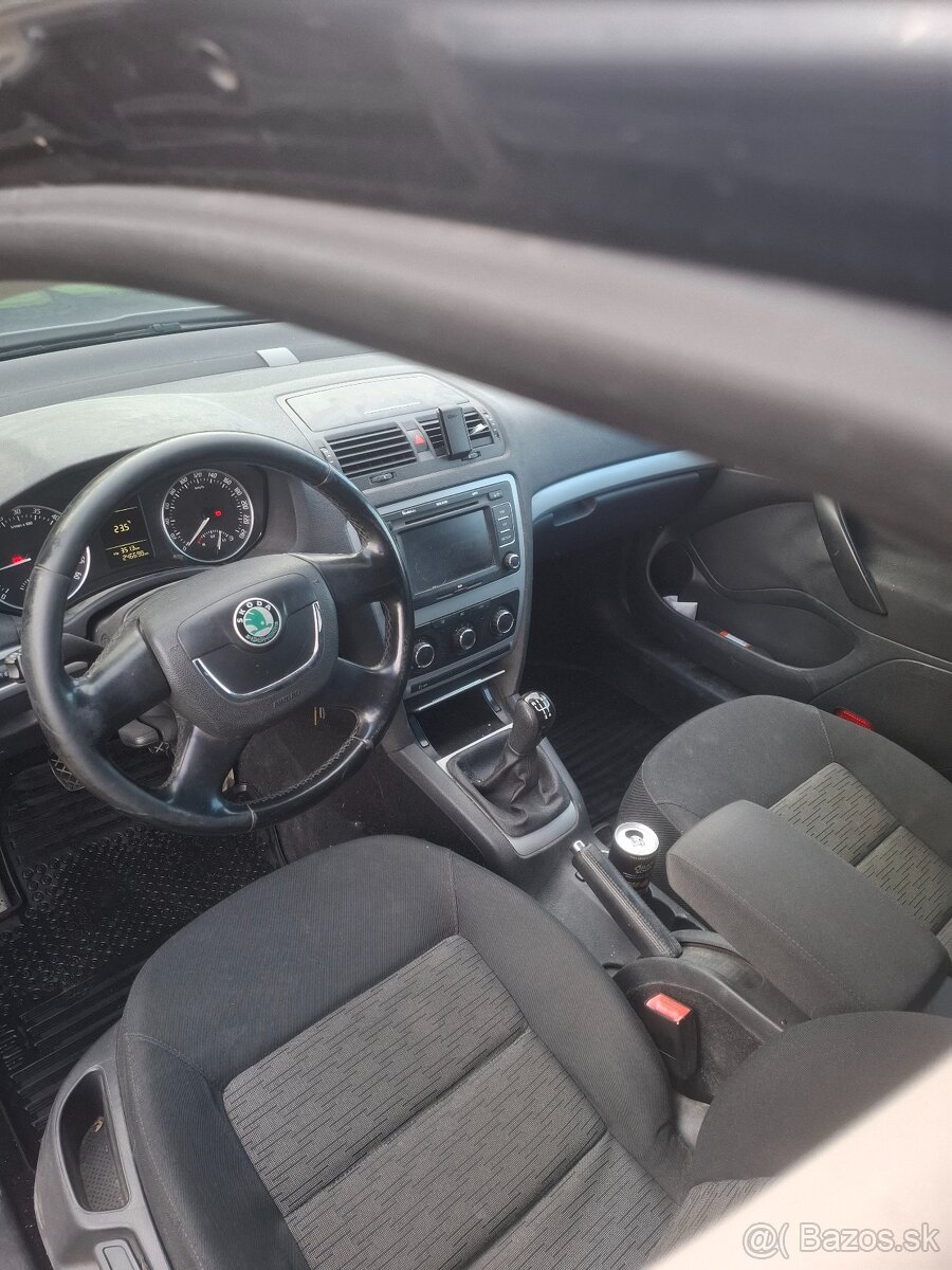 Predam Škoda Octavia 2 - 9