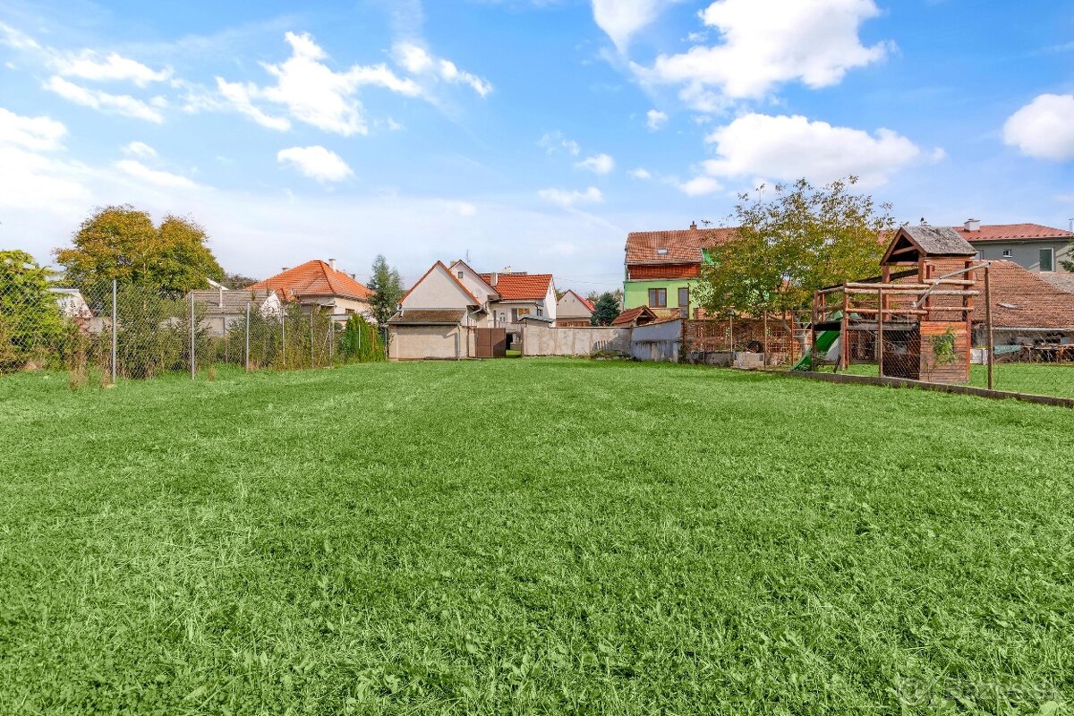 Na predaj starší rodinný dom v Lábe - 9