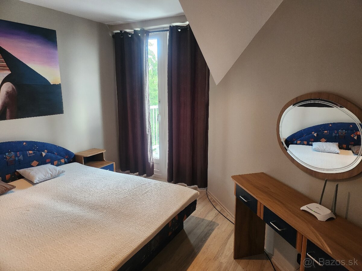 Prenajmem 4 izbový byt - 9