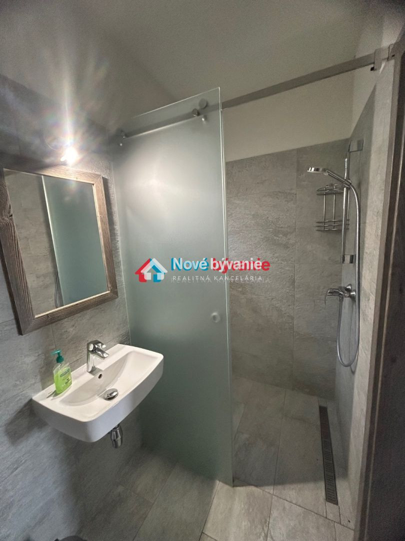 Rekreačná chata pri Liptovskej Mare ID: N011-12-PICH - 9