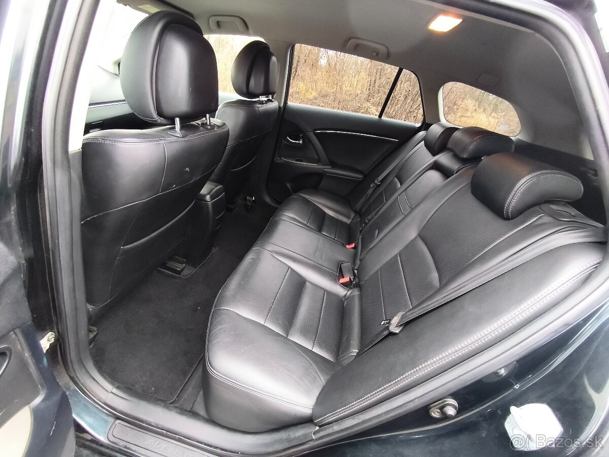 Toyota Avensis 2.2 110kW - 9