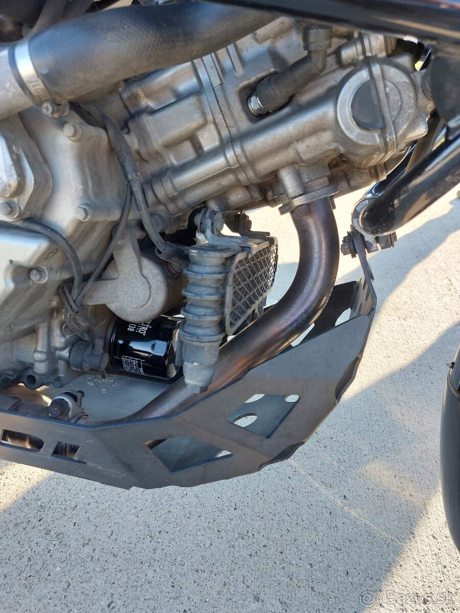 Suzuki V-strom 650 DL - 9