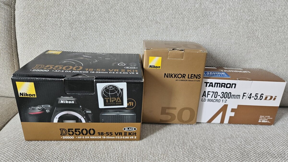 Nikon - 9