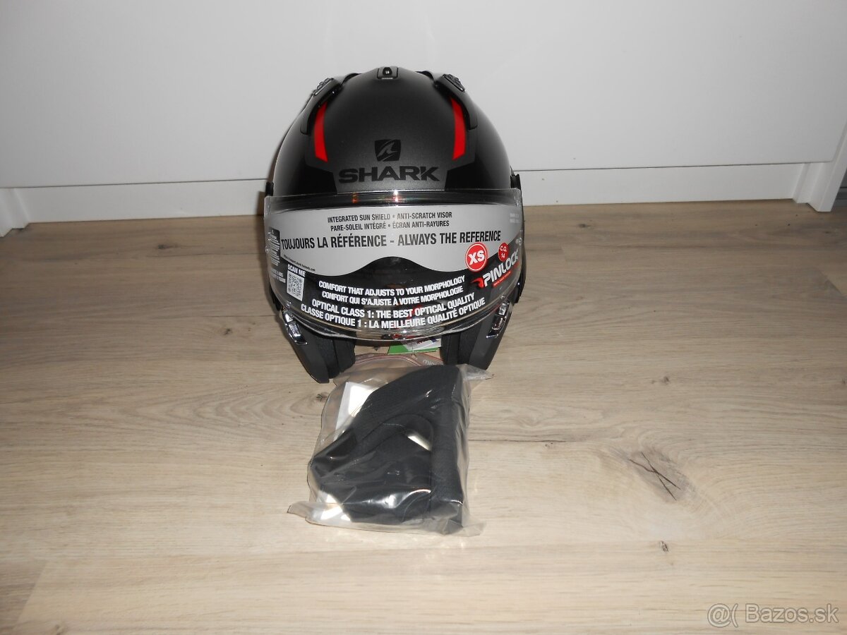 Predam krasnu novu moto prilbu znacky SHARK EVO GT SEAN MAT - 9