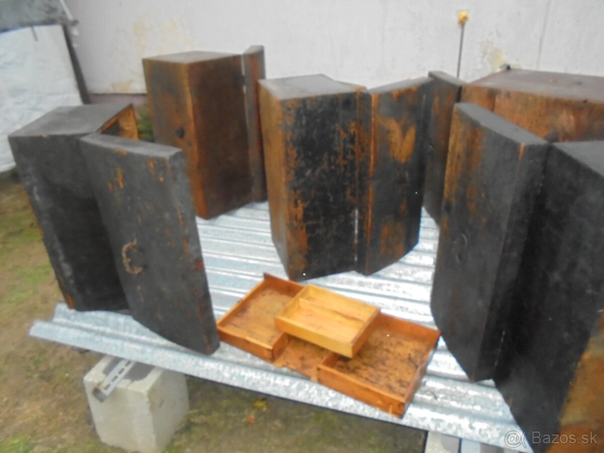 Predám rádio, súdok, kufríky - 9