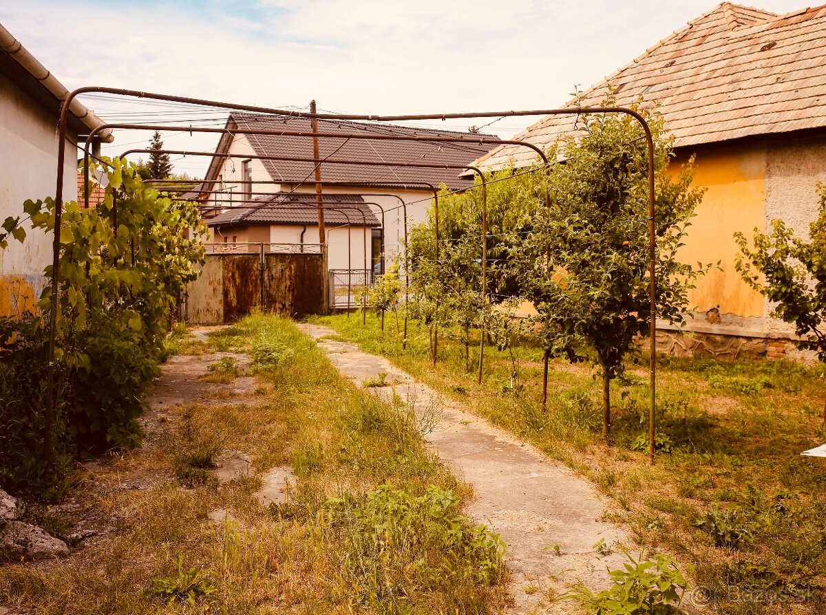 Rodinný dom pri kúpeľnom meste Dudince - 9