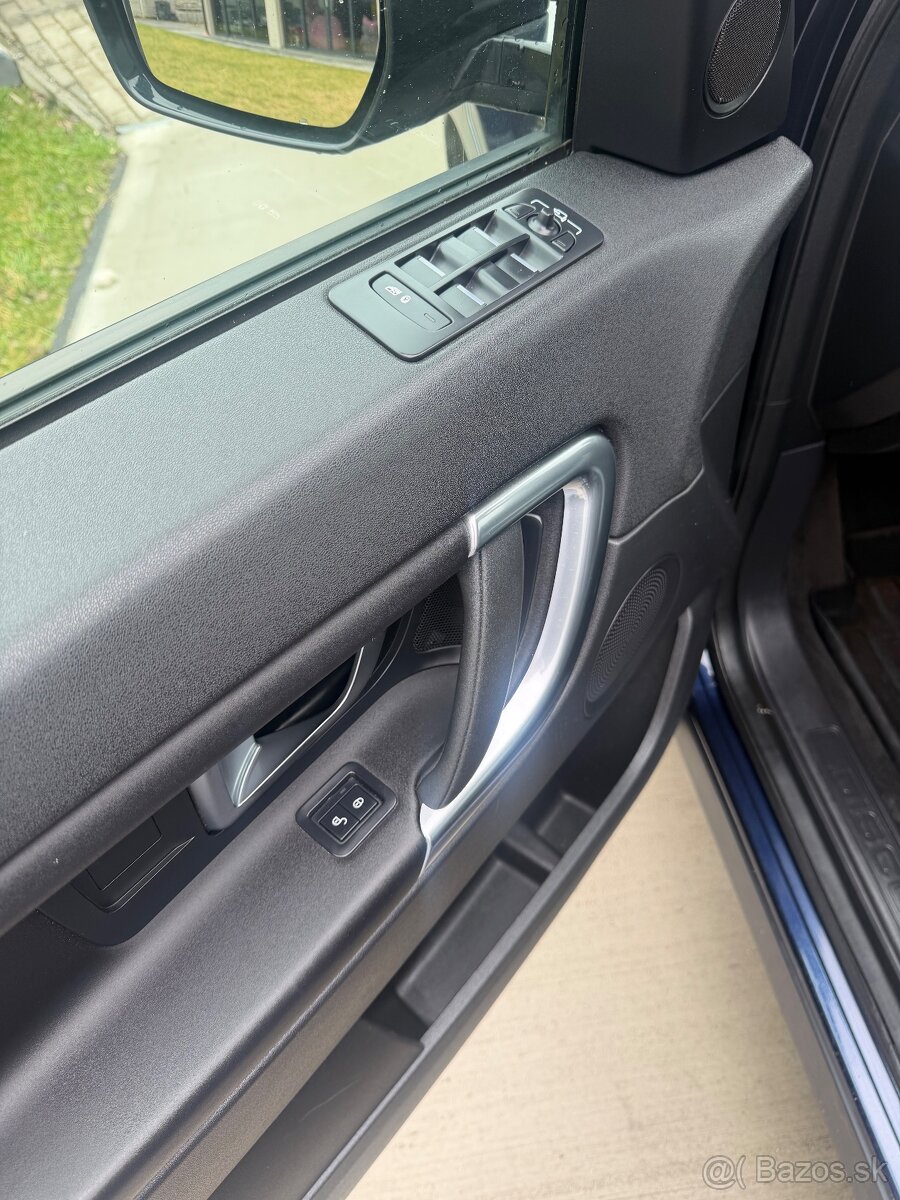 Land Rover Discovery Sport - 9