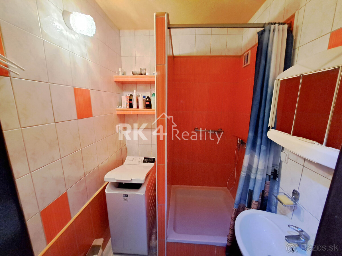 RK4 - NA PREDAJ - 3 izbový byt v Galante - 9