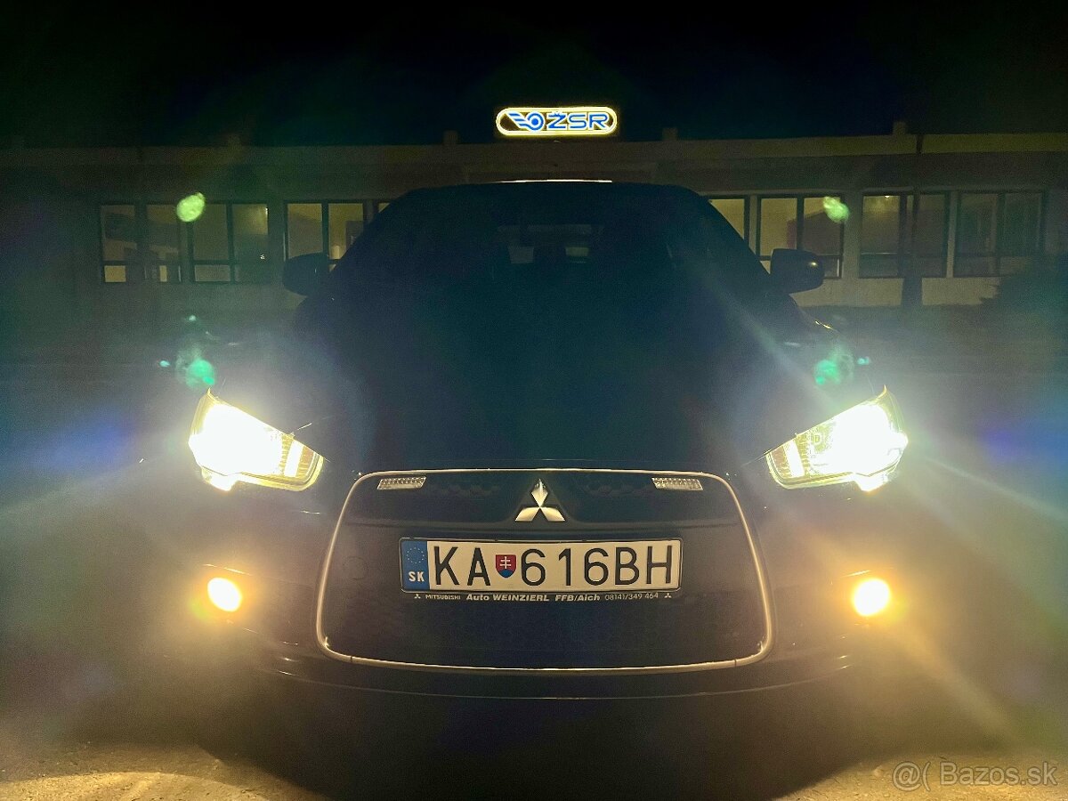 Mitsubishi Lancer 1.6 MIVEC Benzín Sportback 86kW + Xenóny - 9