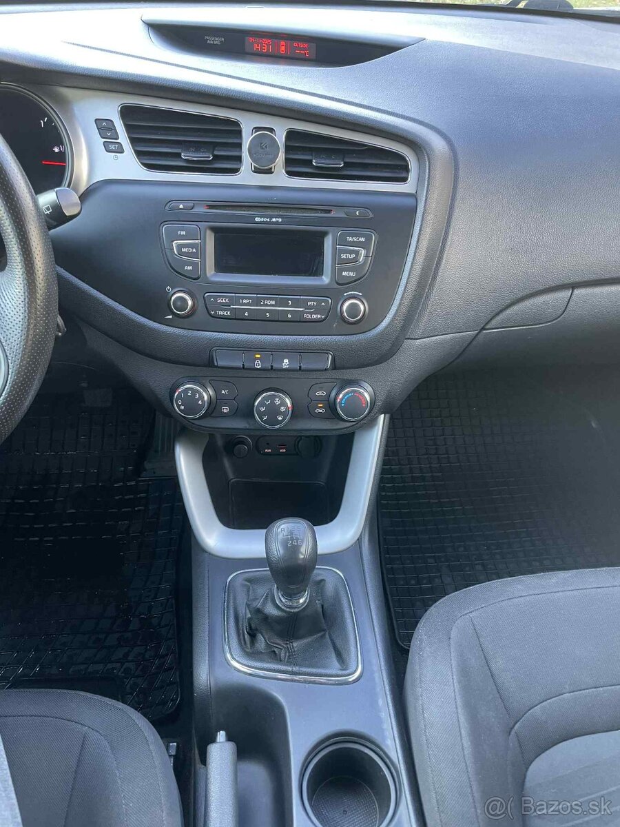 Kia Cee´d 1.4 CVVT LX/Silver - 9