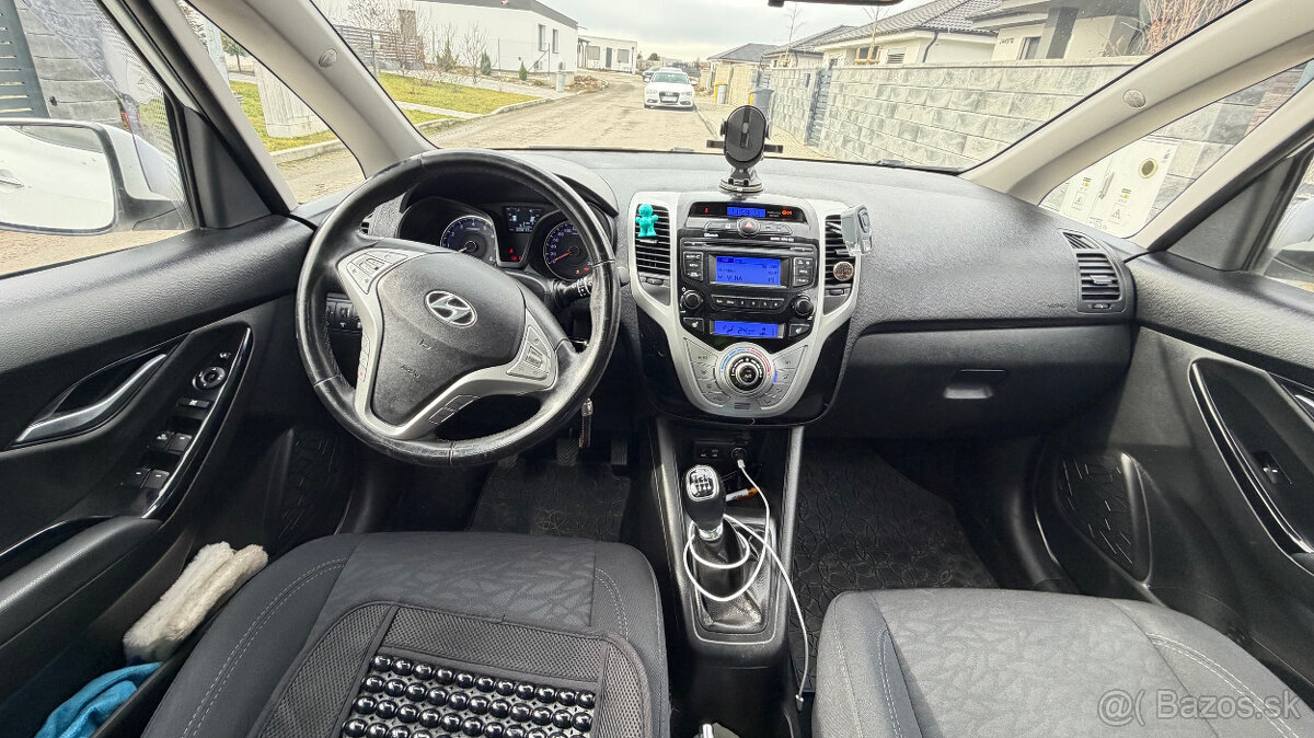Hyundai IX20 1.6i - 9
