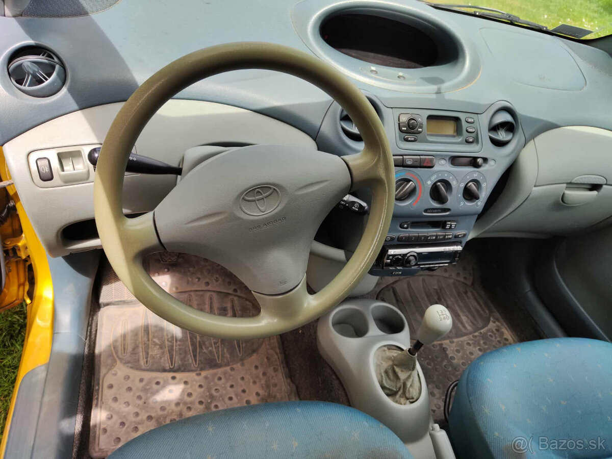 Toyota Yaris - 9
