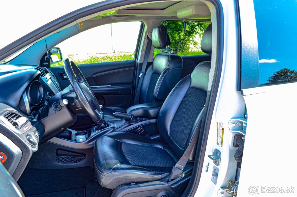 Fiat Freemont 2.0 JTD 16V MultiJet Urban Cross - 9