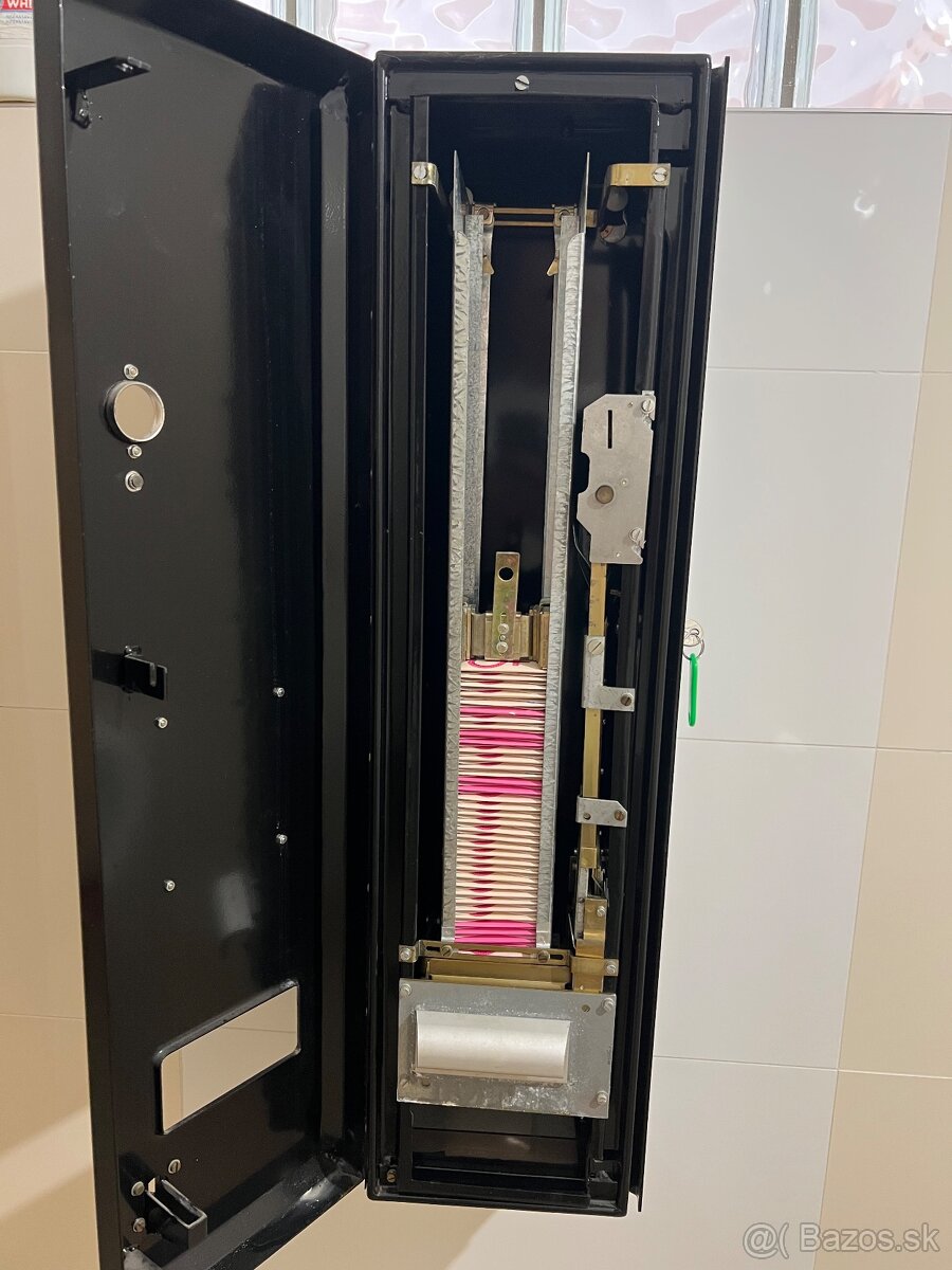 Predajné automaty na kondómy. - 9