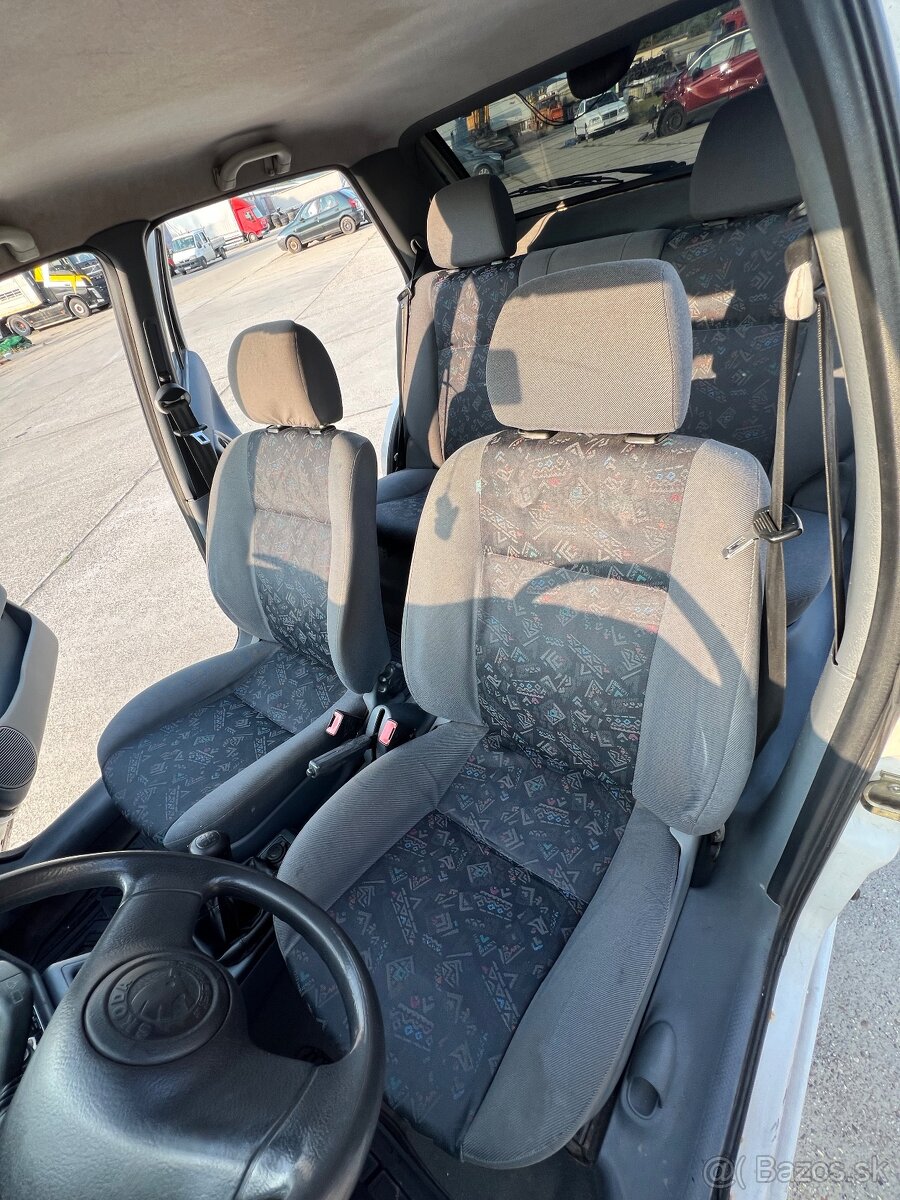 Predám Škoda Felicia 1.3 50kW - 9