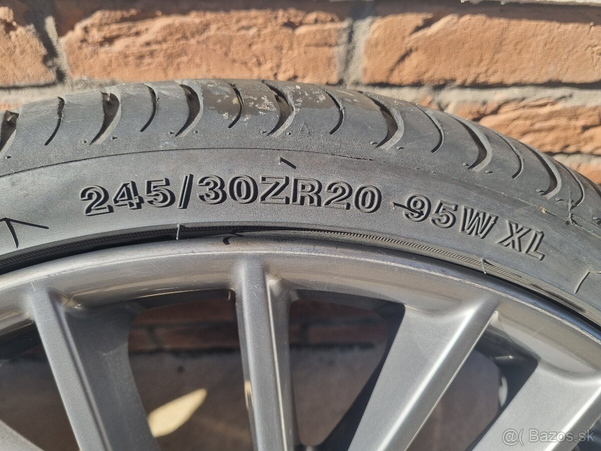 Letná sada diskov s gumami 5x120 R20 - 9