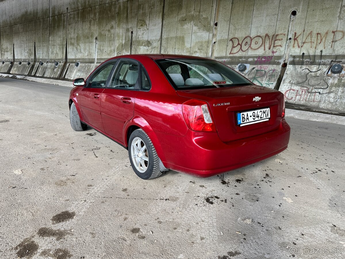 Chevrolet Lacetti - 9