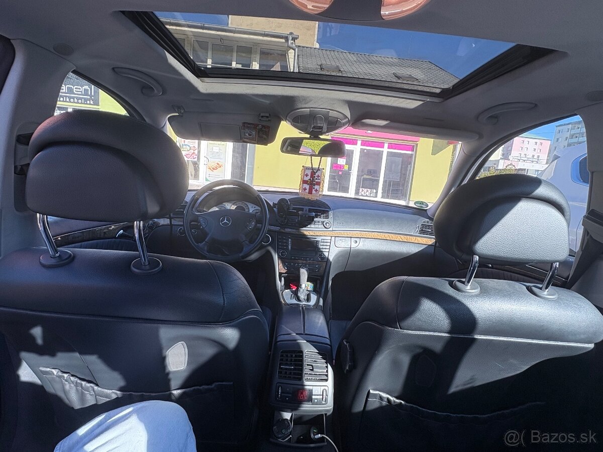 Mercedes-Benz E500 W211 (2003) – 225 kW - 9