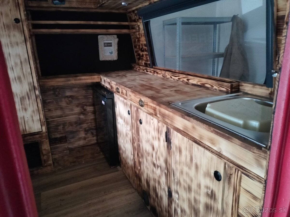 Predám karavan Niewiadow 126p- ZĽAVA do 30.3 - 9