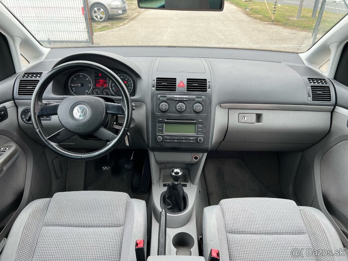 VW Touran 1.9TDI diesel (BKC), 77kW, MT/6, rok:06.2004. - 9