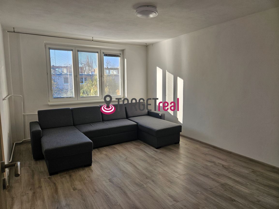 Ponúkame na dlhodobý prenájom 3-izbový zariadený byt s loggi - 9